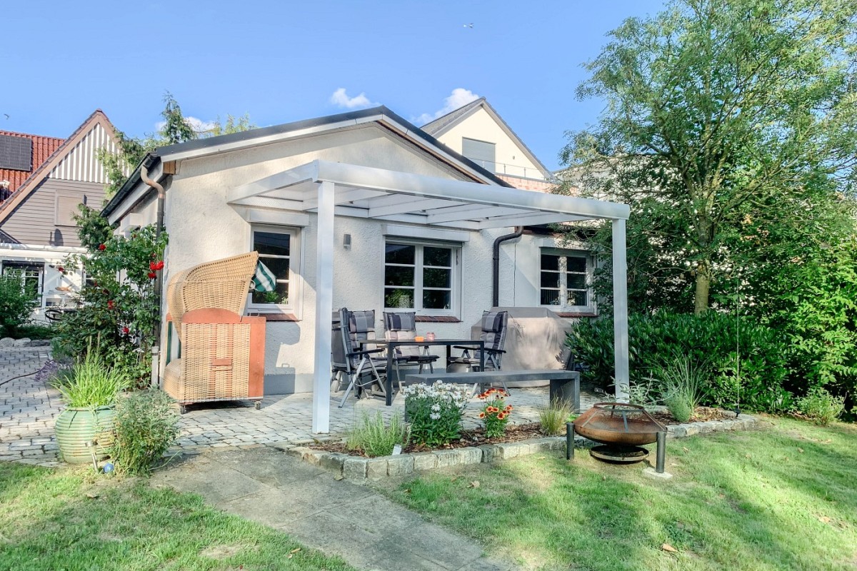 Ferienbungalow Kleine Hummelkate