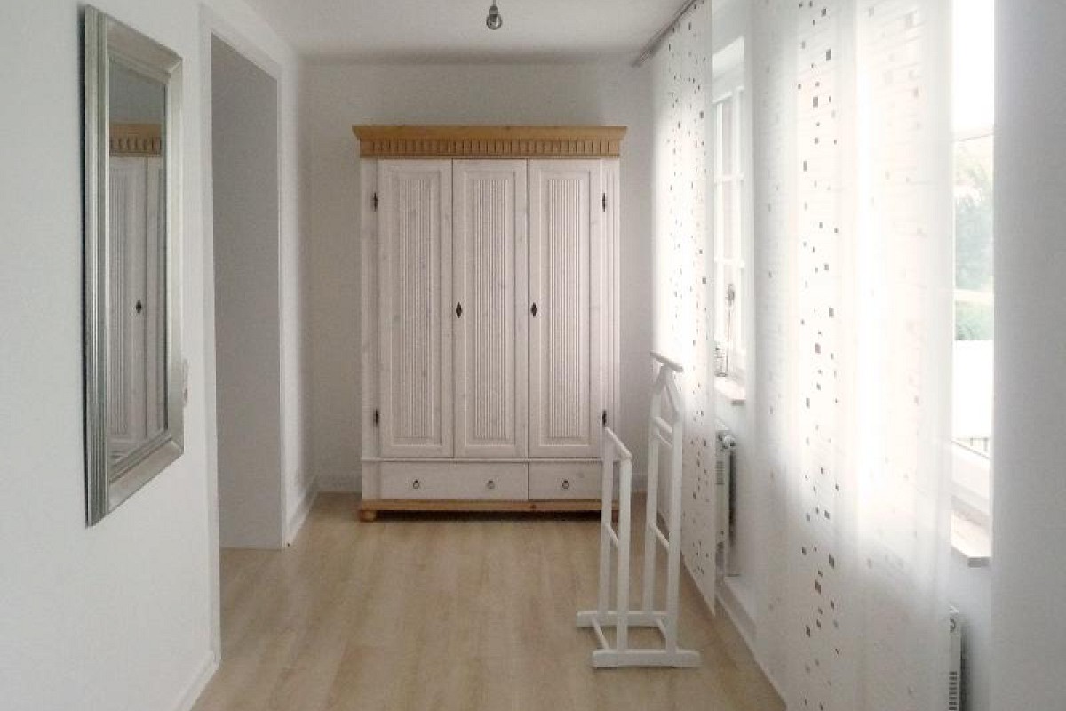 Ferienwohnung Alte Liebe 2 Travemünde - Flur zum Schlafzimmer