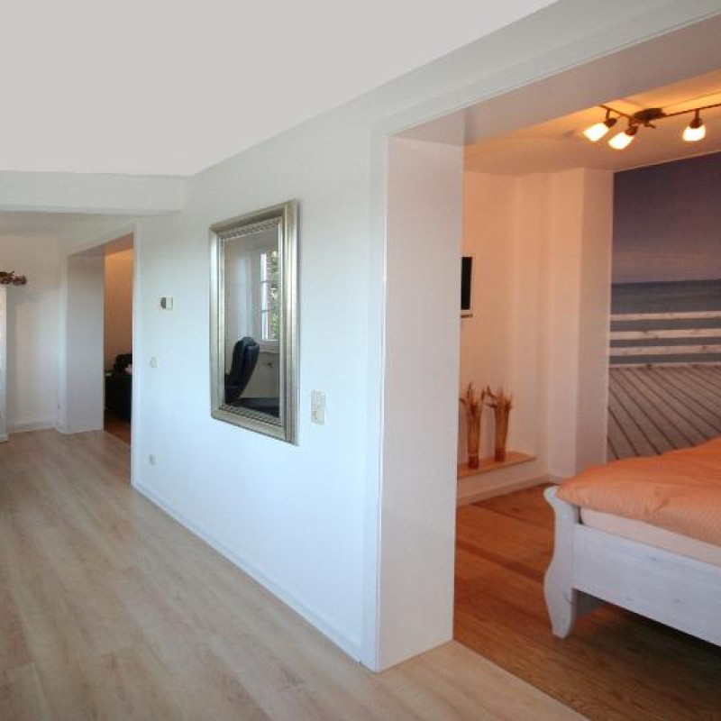 Ferienwohnung Alte Liebe 2 Travemünde - Flur zum Schlafzimmer