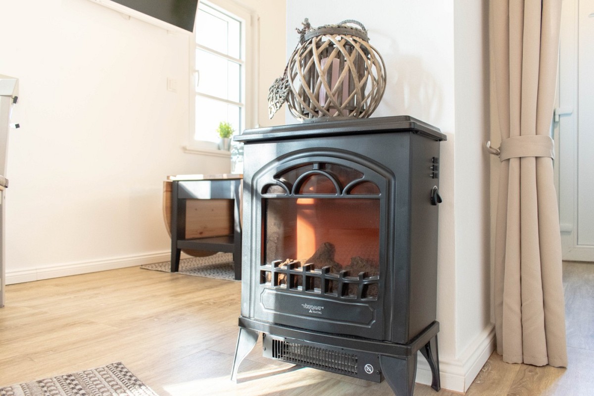 Ferienbungalow Kleine Hummelkate