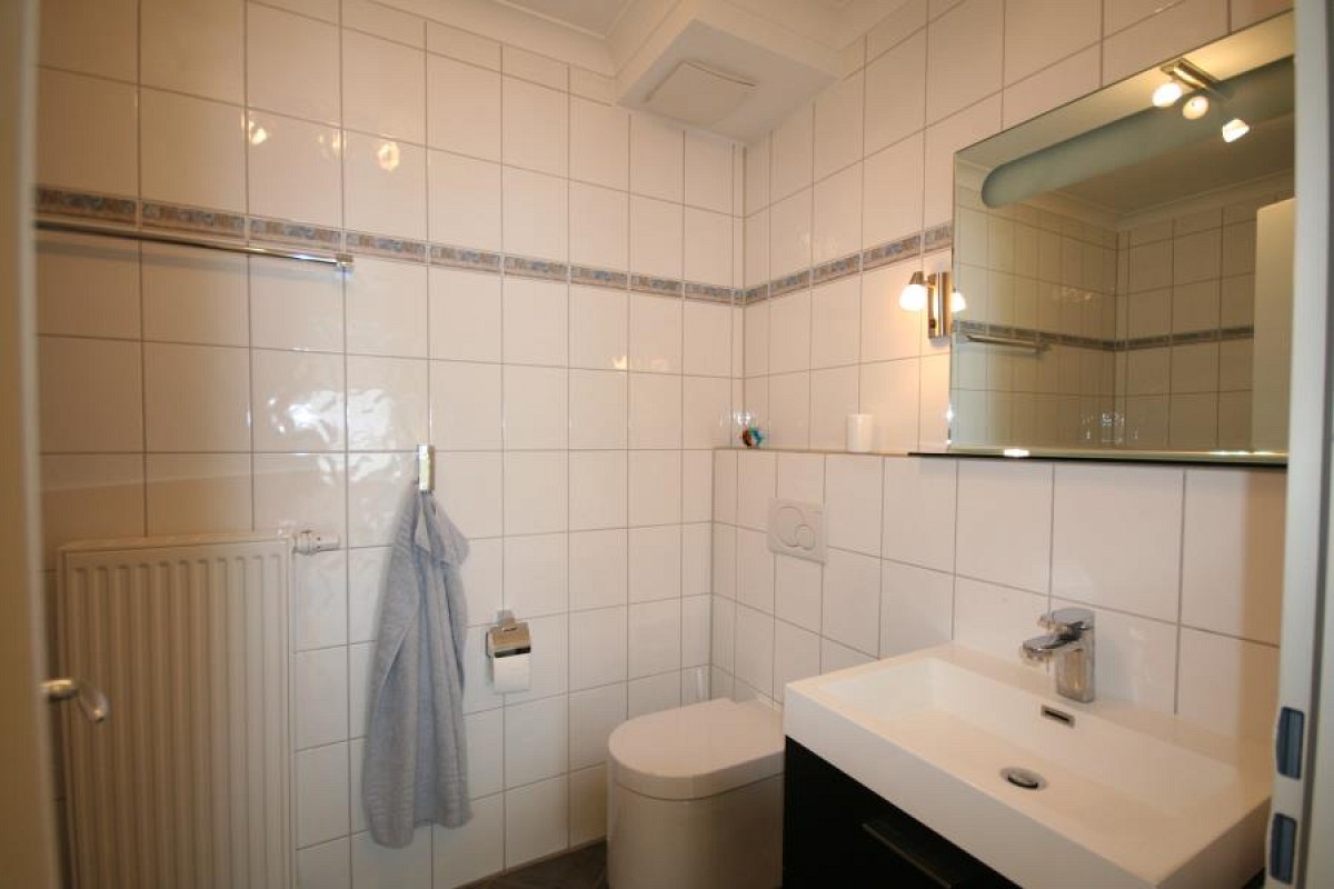 Ferienwohnung Seestern Timmendorfer Strand - Duschbad & WC